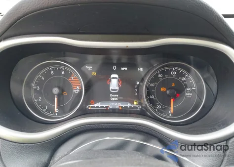 2017 Jeep Cherokee Trailhawk 4X4 from USA, damaged, VIN 1C4PJMBS2HW612792